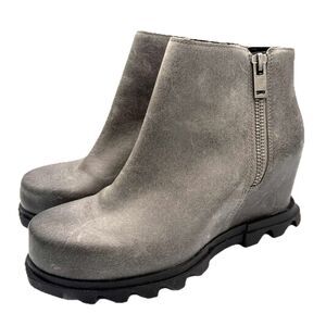 Sorel Joan of Arctic Wedge III Lug Sole Boots Women 7.5 Gray Quarry Zip Booties
